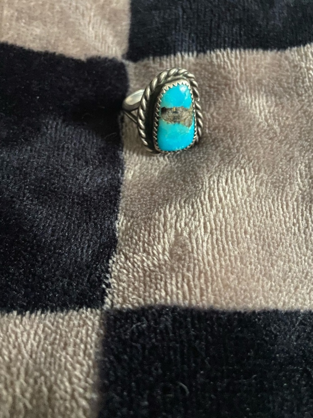 Antique 1930s 1940s turquoise ring set in silver size 8 vintage Navajo ring